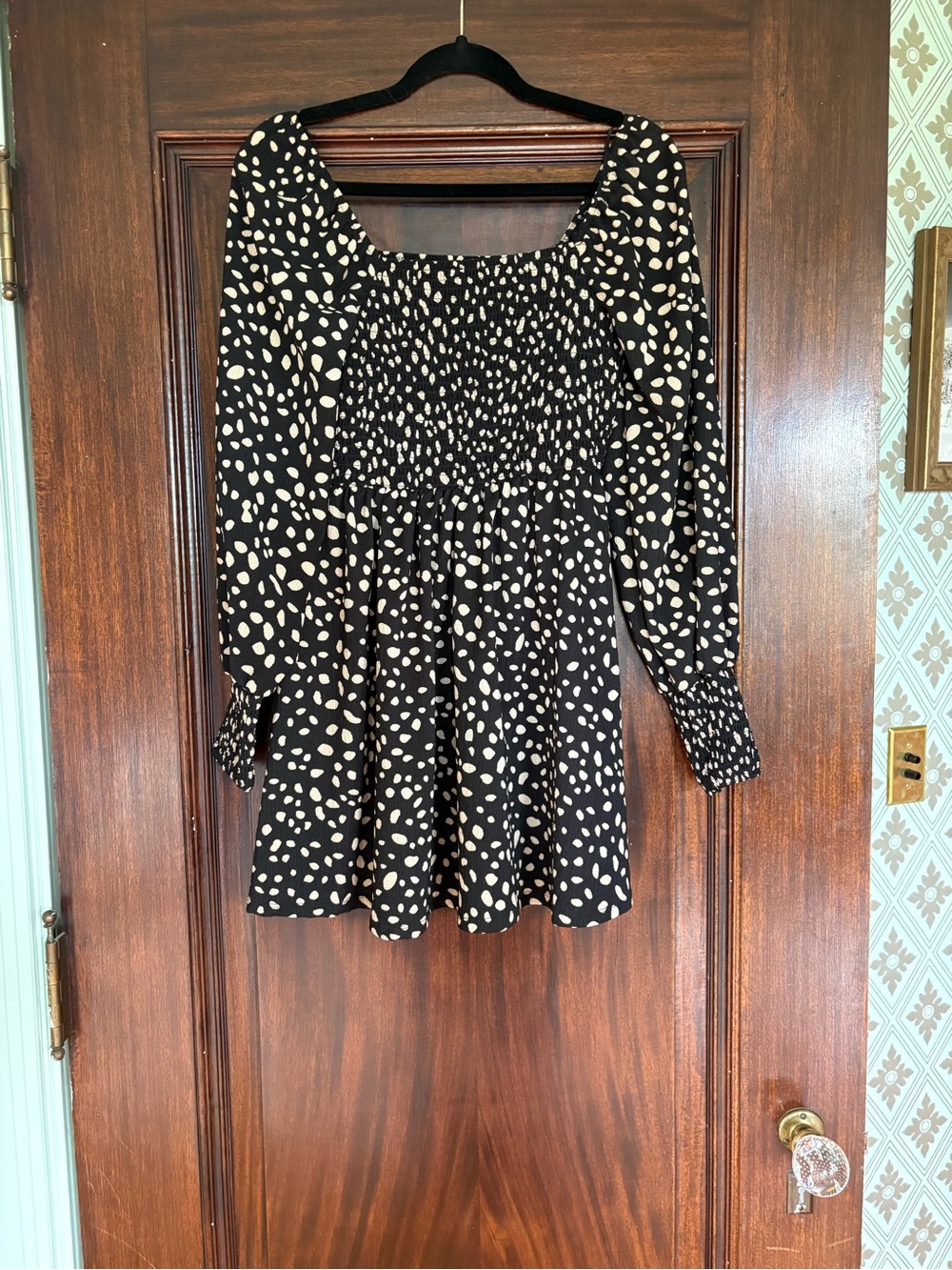 Women's Black & Cream Printed Smocked Peasant Top